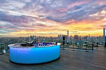Octave Rooftop Lounge & Bar: морепродукты, коктейли и вечерний Бангкок 